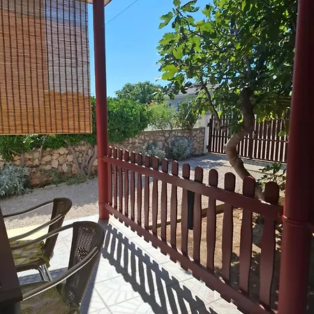 Vakantiehuis Kuca Za Odmor Ana Ražanac